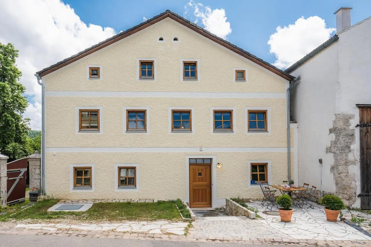 公寓 Gehobenes Ambiente In Historischer Wohnung Walting